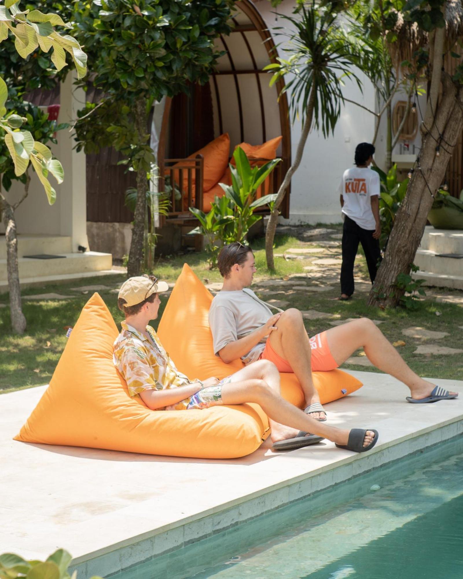 Lost Inn Kuta Capsule Hostel Exteriér fotografie