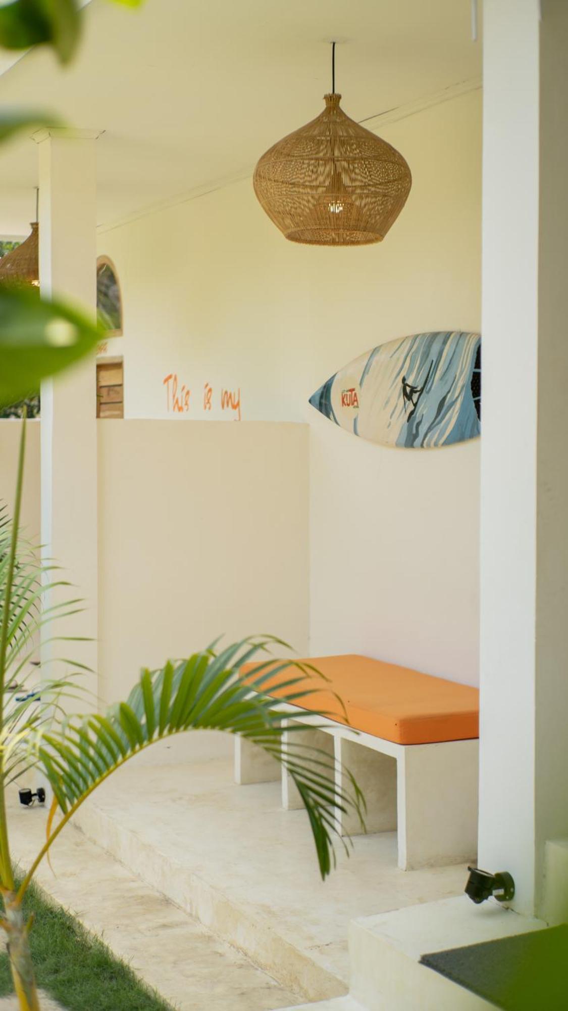 Lost Inn Kuta Capsule Hostel Exteriér fotografie