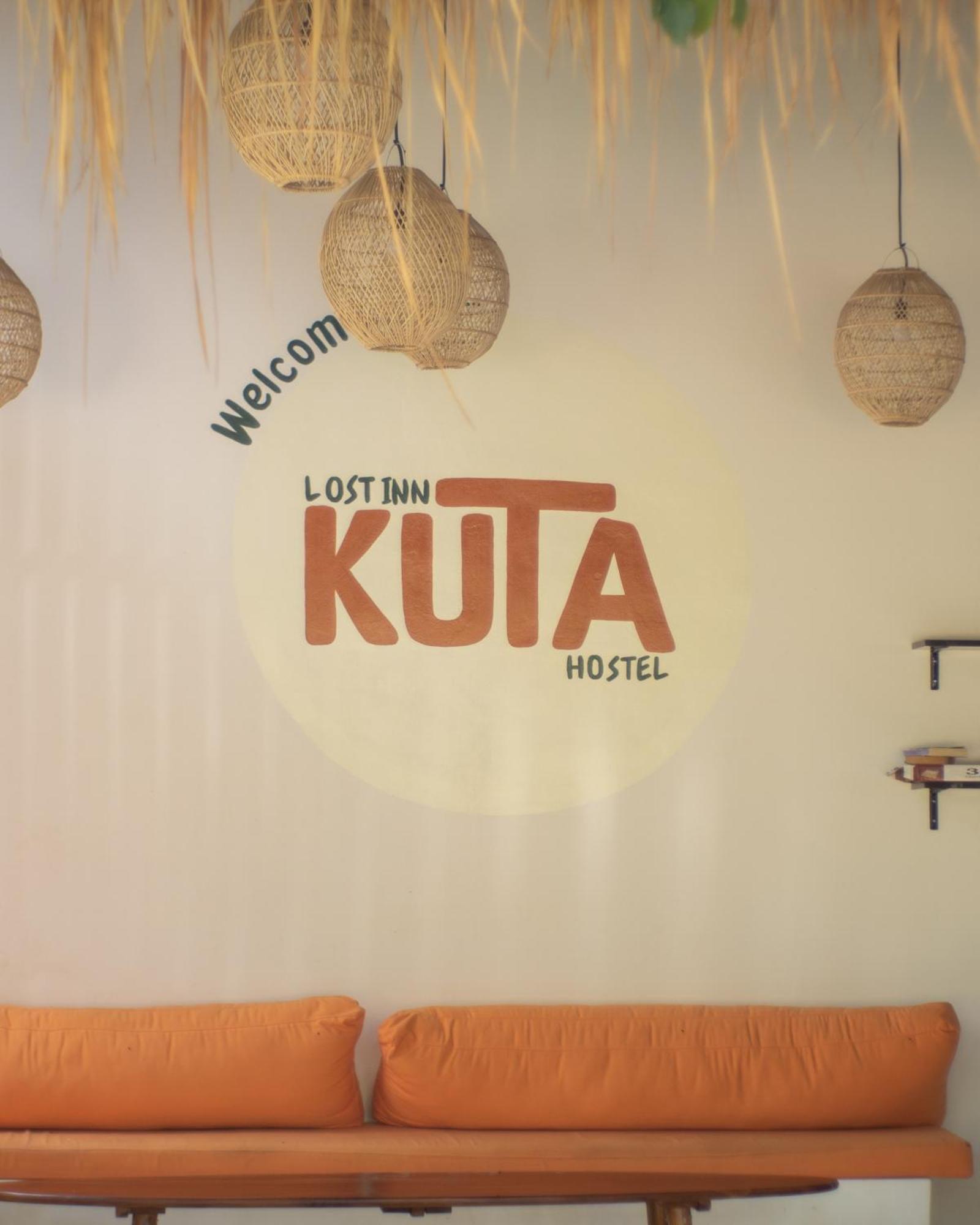 Lost Inn Kuta Capsule Hostel Exteriér fotografie